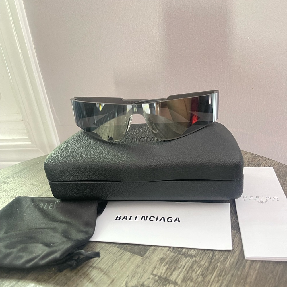 Balenciaga sunglasses BB0041S 002 as seen on Kim Kardashian